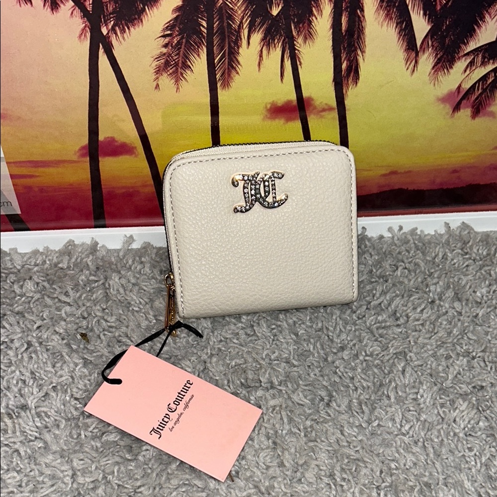 NWT Juicy Couture Cream Wallet